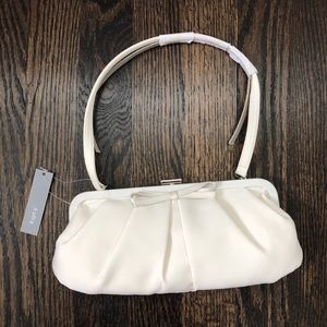 NWT Apt. 9 White Bow Tie Frame Bag